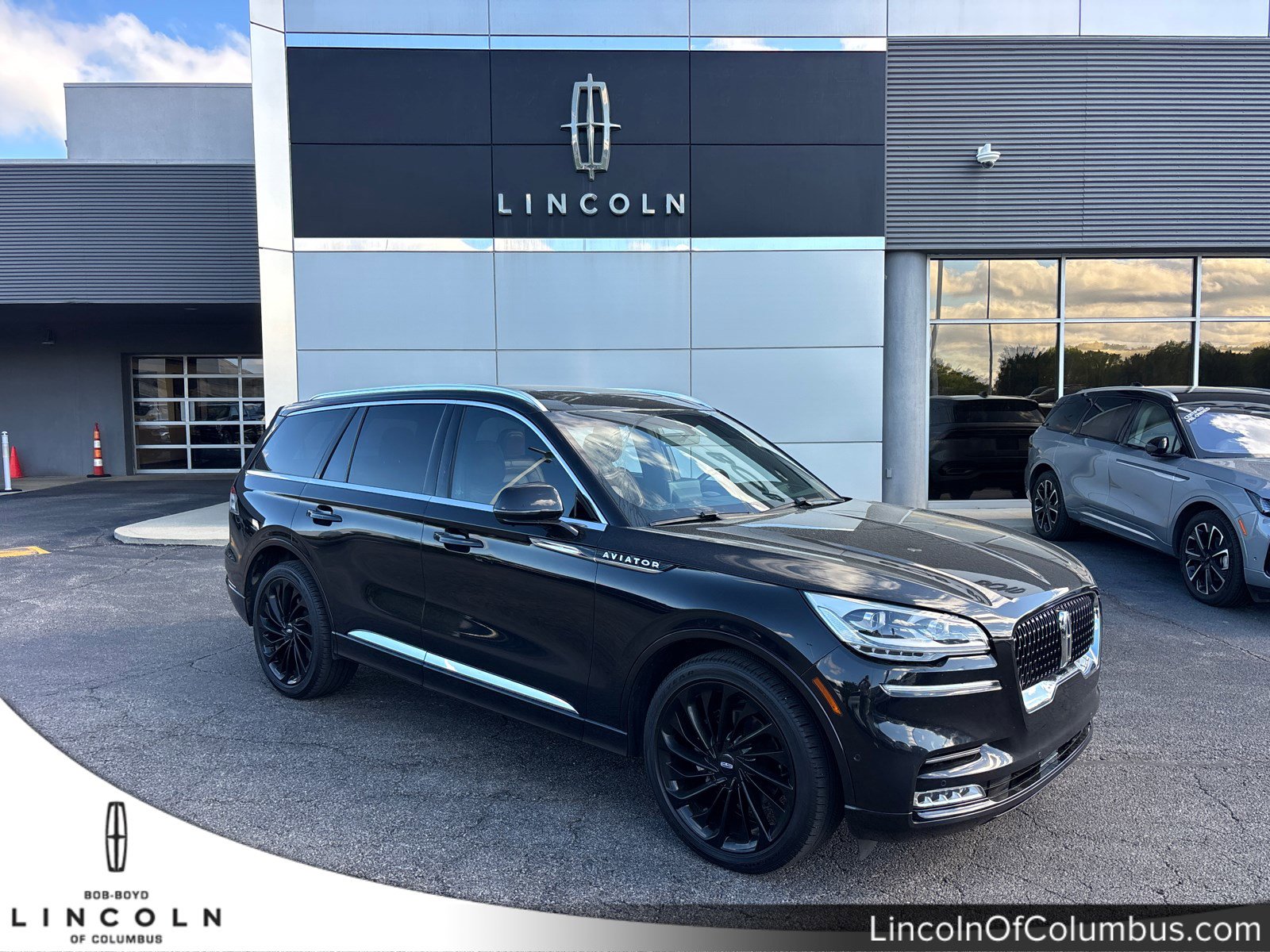 Used 2021 Lincoln Aviator Reserve w/ Equipment Group 210A AWD/4WD image 1