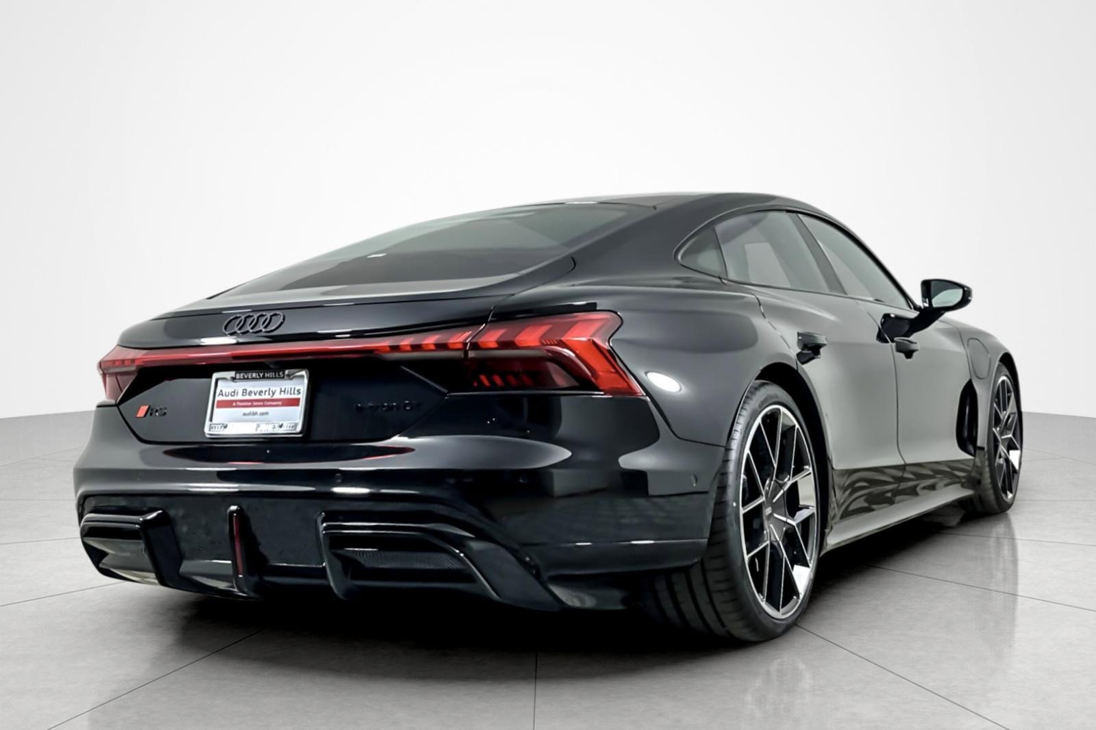 New 2026 Audi RS e-tron GT performance image 6