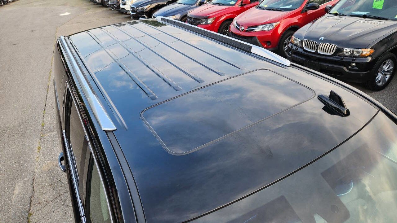 Used 2015 Cadillac Escalade ESV Luxury image 21