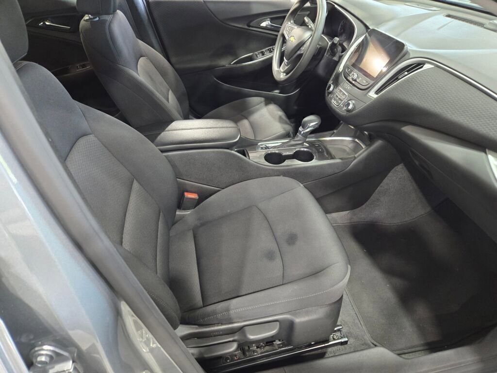 Used 2024 Chevrolet Malibu LT image 7