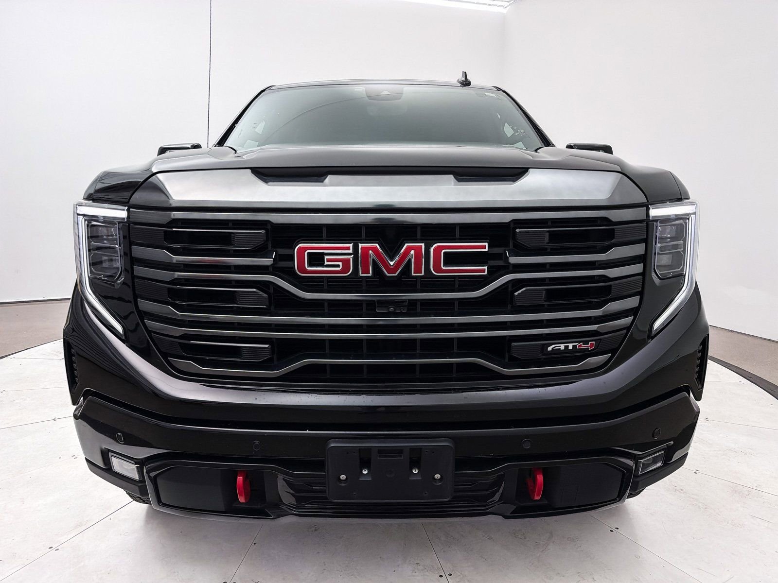 Used 2024 GMC Sierra 1500 AT4 w/ Technology Package image 13