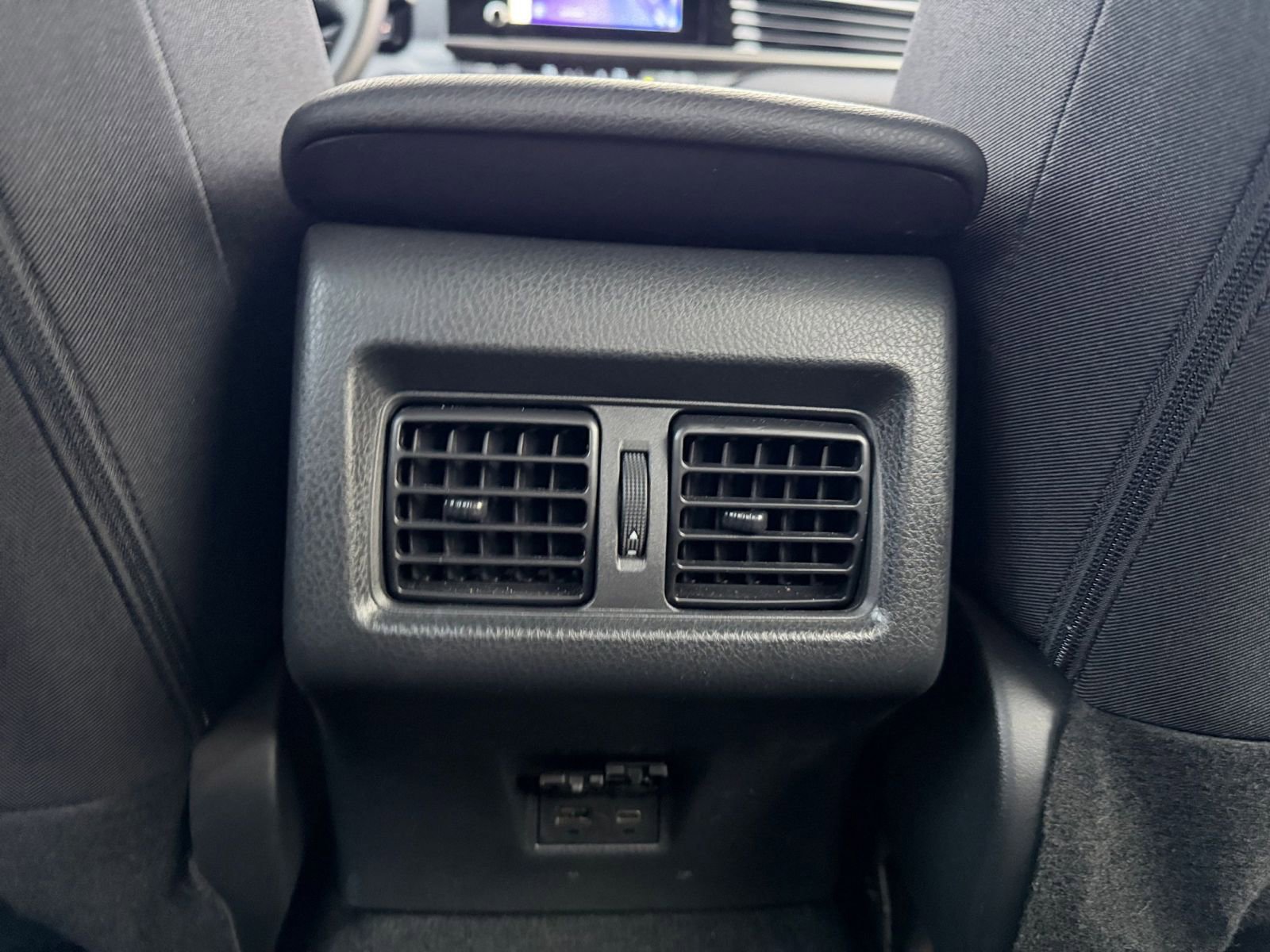 Used 2025 Toyota Camry LE image 23