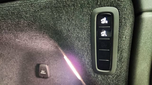 New 2026 Volvo EX90 Plus AWD/4WD image 47