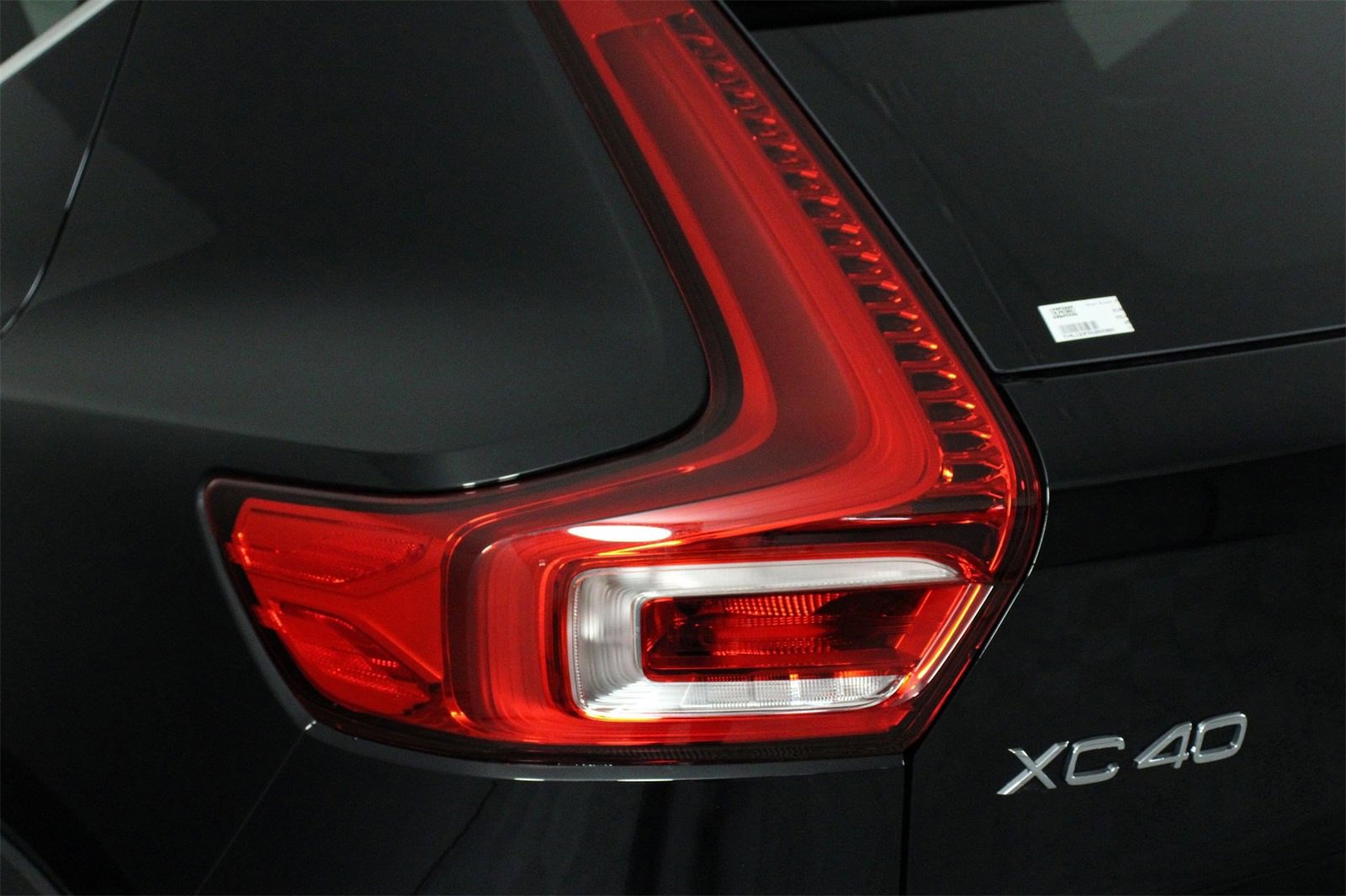 New 2025 Volvo XC40 B5 Ultra image 15