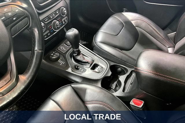 Used 2021 Jeep Cherokee Trailhawk w/ Sun, Sound & Nav Group AWD/4WD image 24
