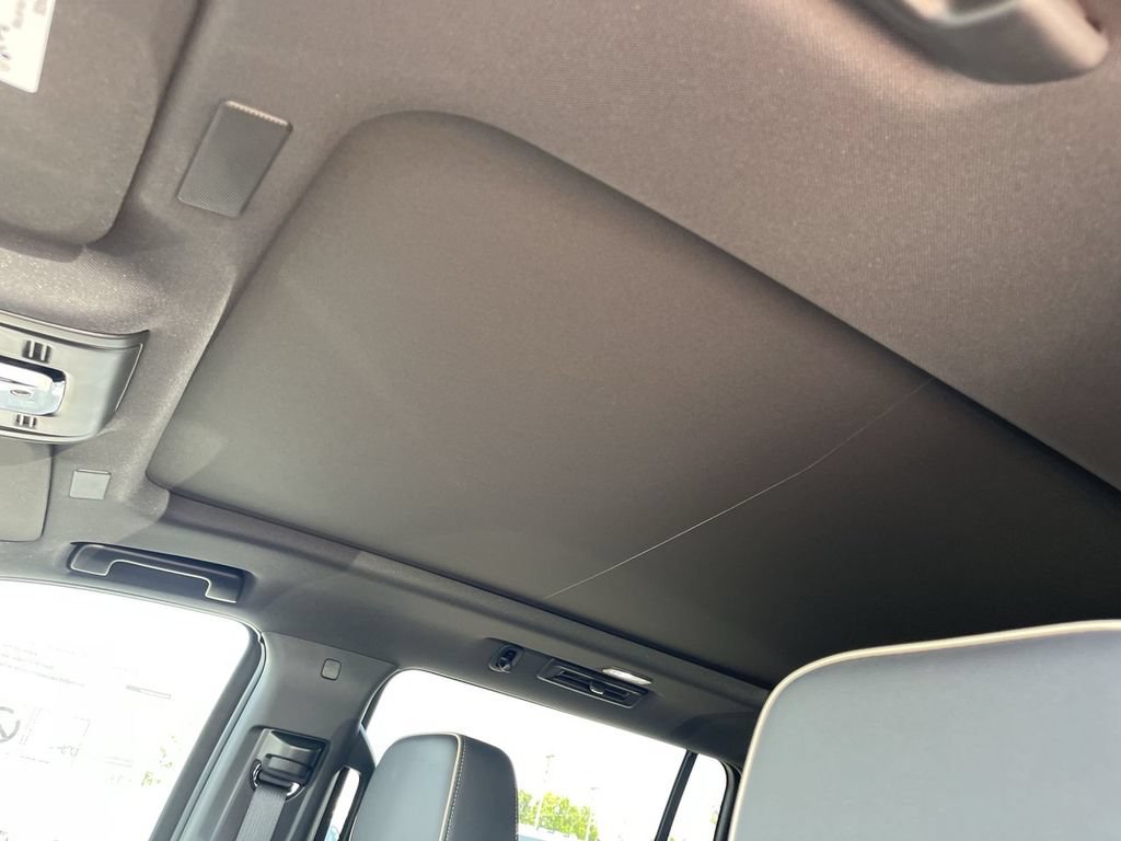 New 2026 Chevrolet Suburban Premier w/ Sun And Tow Package AWD/4WD image 22