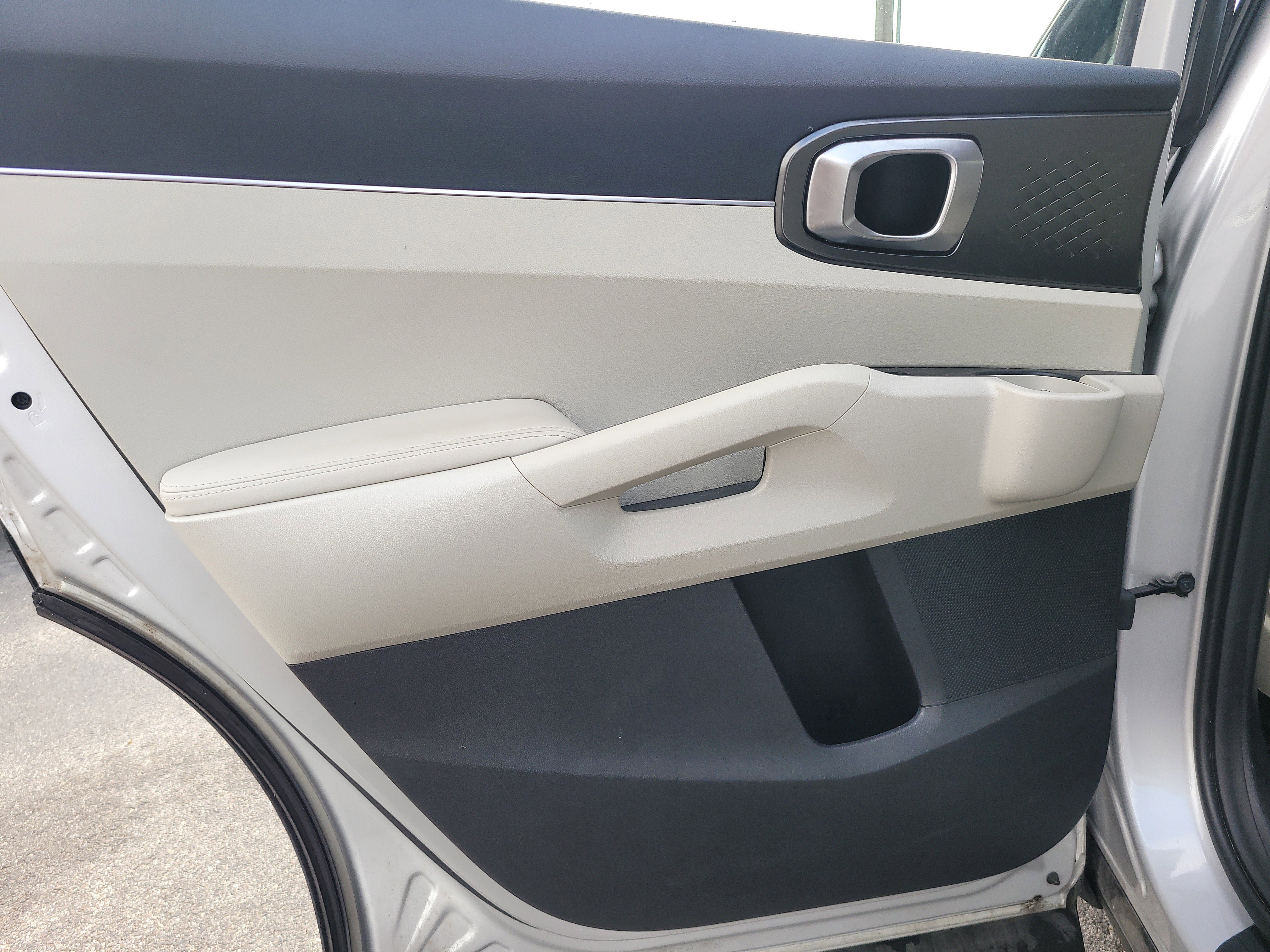 Used 2023 Kia Sorento EX image 10