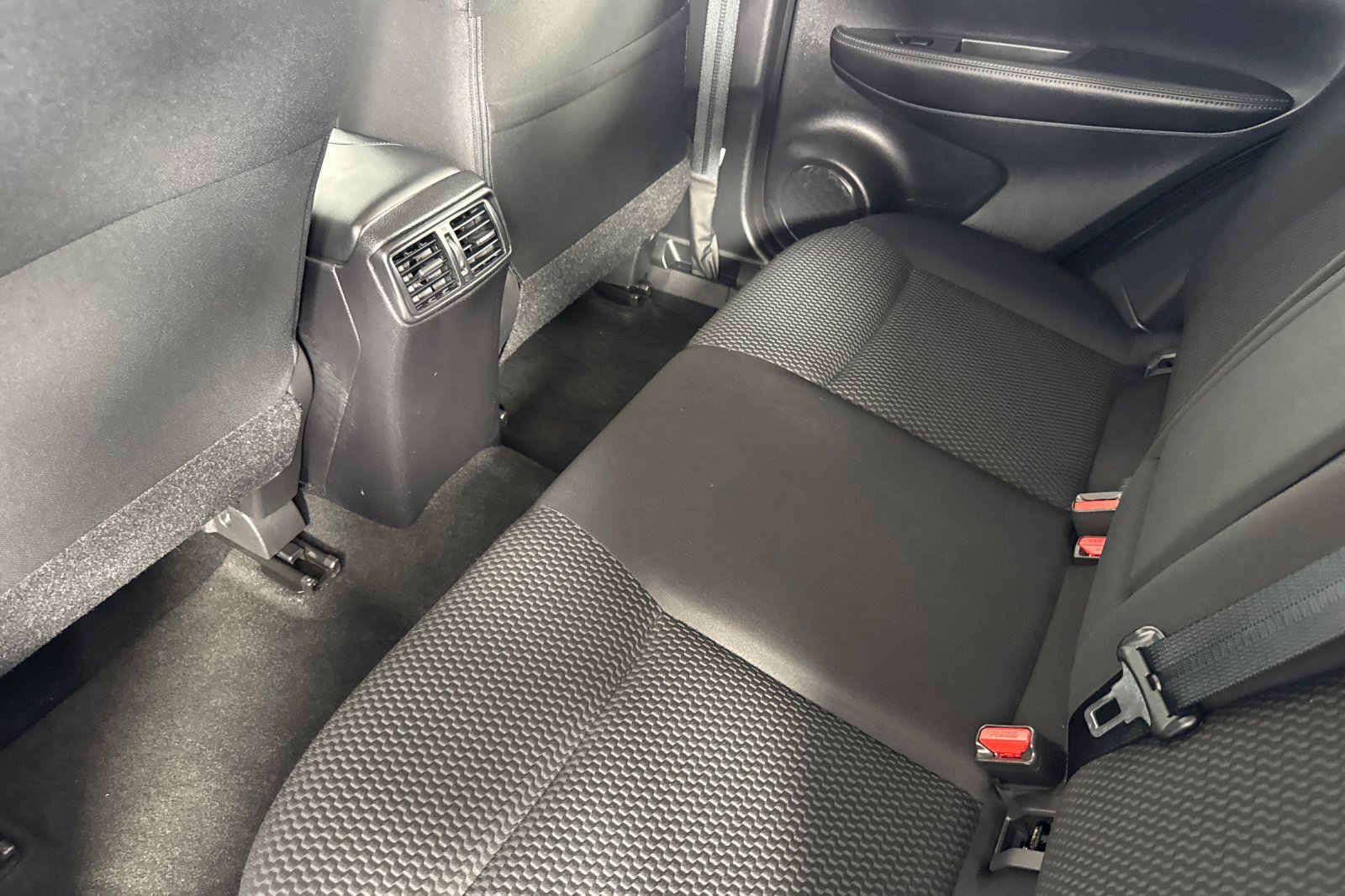 Used 2021 Nissan Rogue Sport S FWD image 27