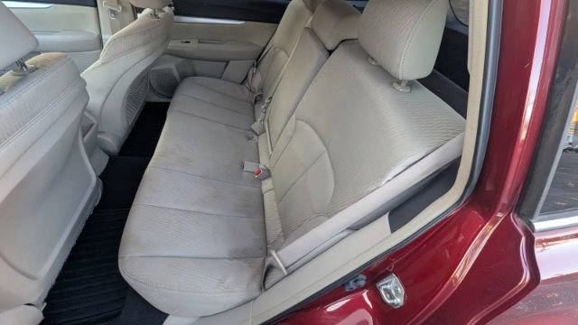 Used 2011 Subaru Outback 2.5i Premium w/ All-Weather Pkg image 19