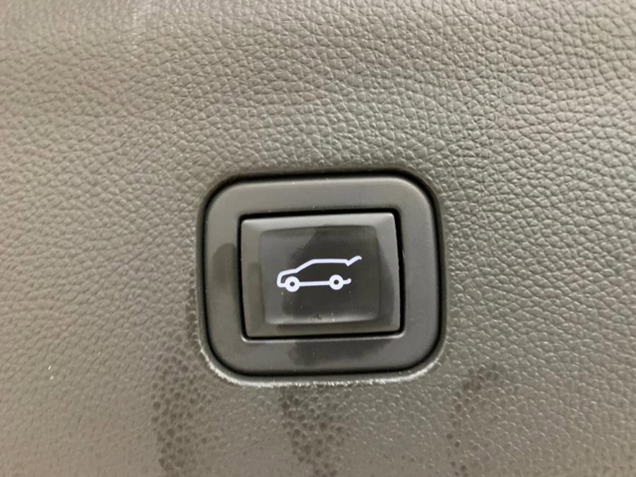 Used 2020 Buick Enclave Premium w/ Sun and Sites Package AWD/4WD image 39