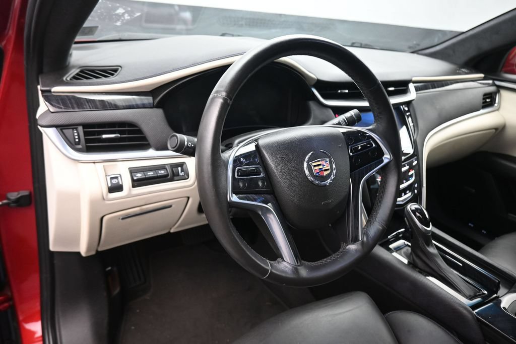 Used 2013 Cadillac XTS Platinum FWD image 15