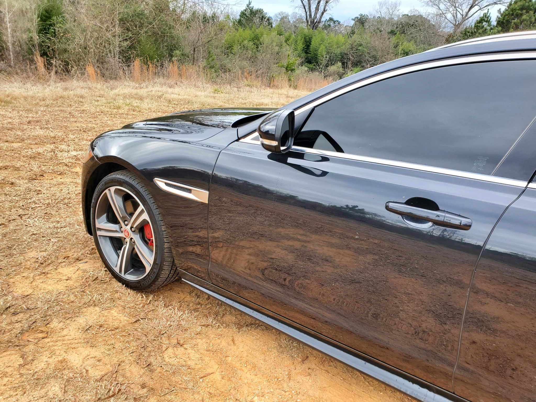 Used 2018 Jaguar XF First Edition image 23