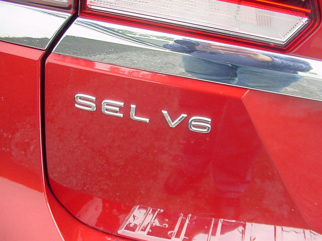 Used 2021 Volkswagen Atlas SEL R-Line image 46