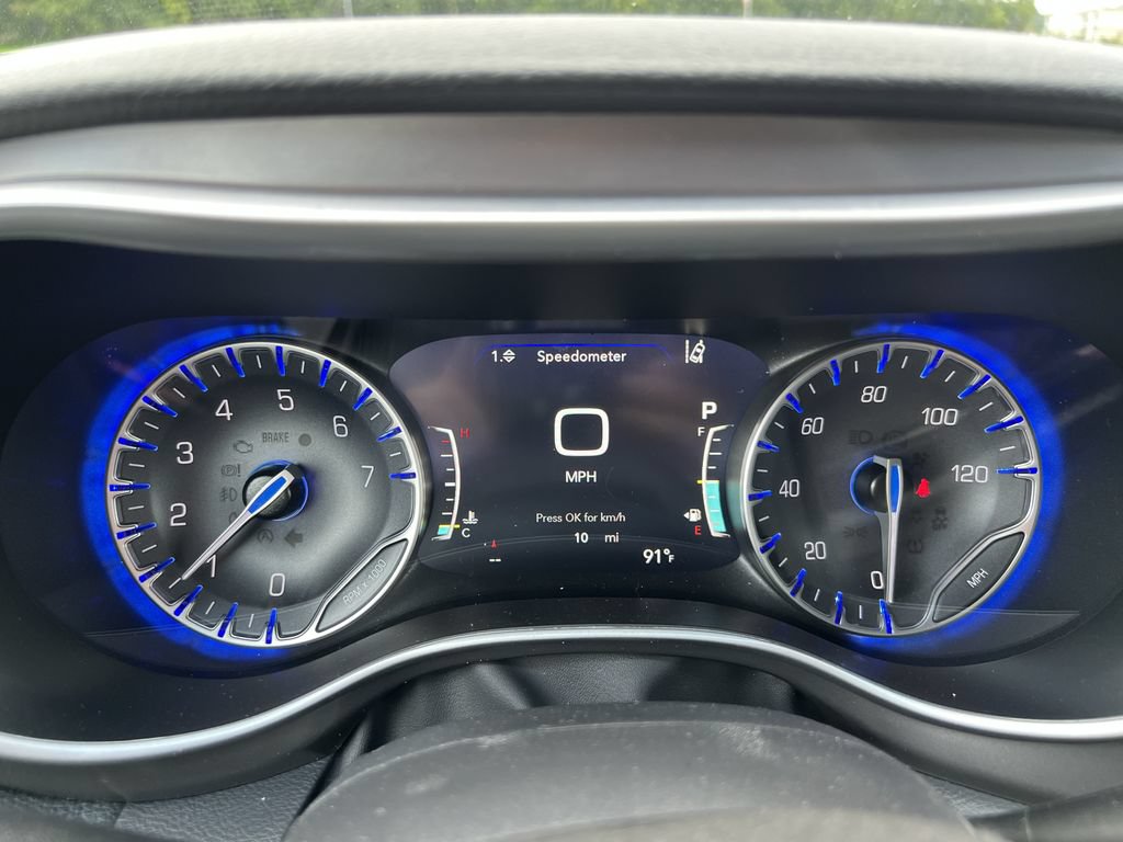 New 2026 Chrysler Pacifica Select FWD image 10