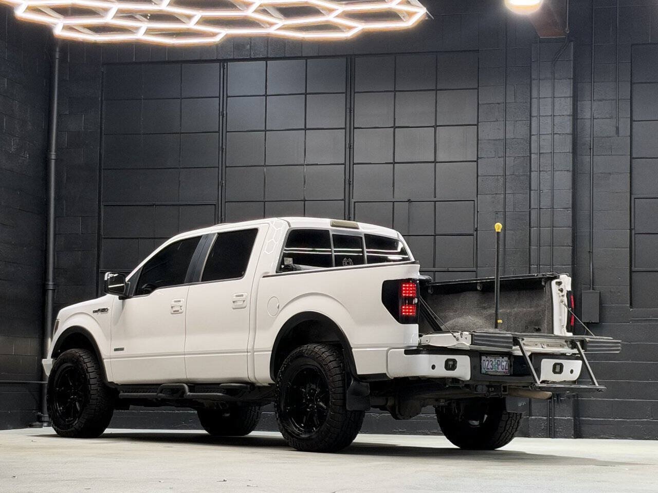 Used 2013 Ford F150 FX4 w/ Luxury Equipment Group AWD/4WD image 9