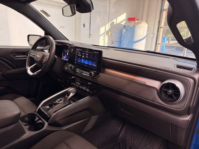Used 2023 Chevrolet Colorado LT AWD/4WD image 21