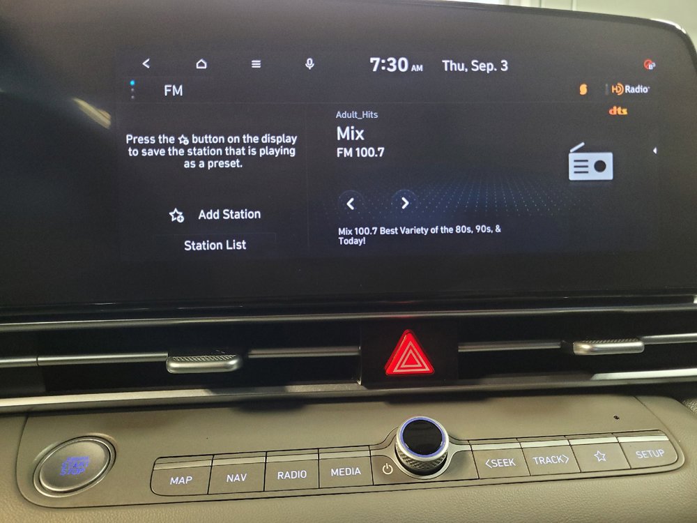 Used 2023 Hyundai Elantra SEL w/ Convenience Package FWD image 25