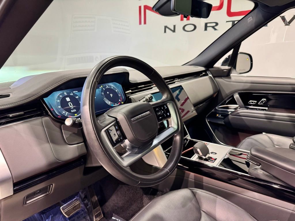 Used 2024 Land Rover Range Rover SE image 6