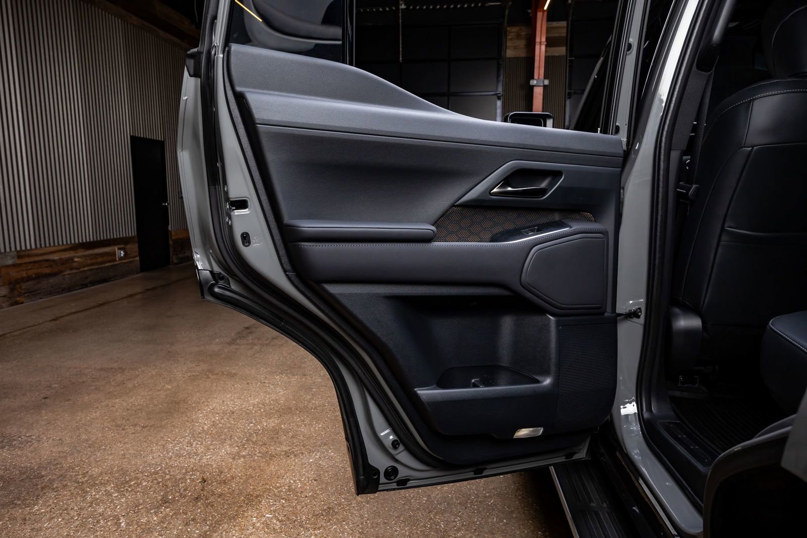 Used 2025 Lexus GX 550 image 39