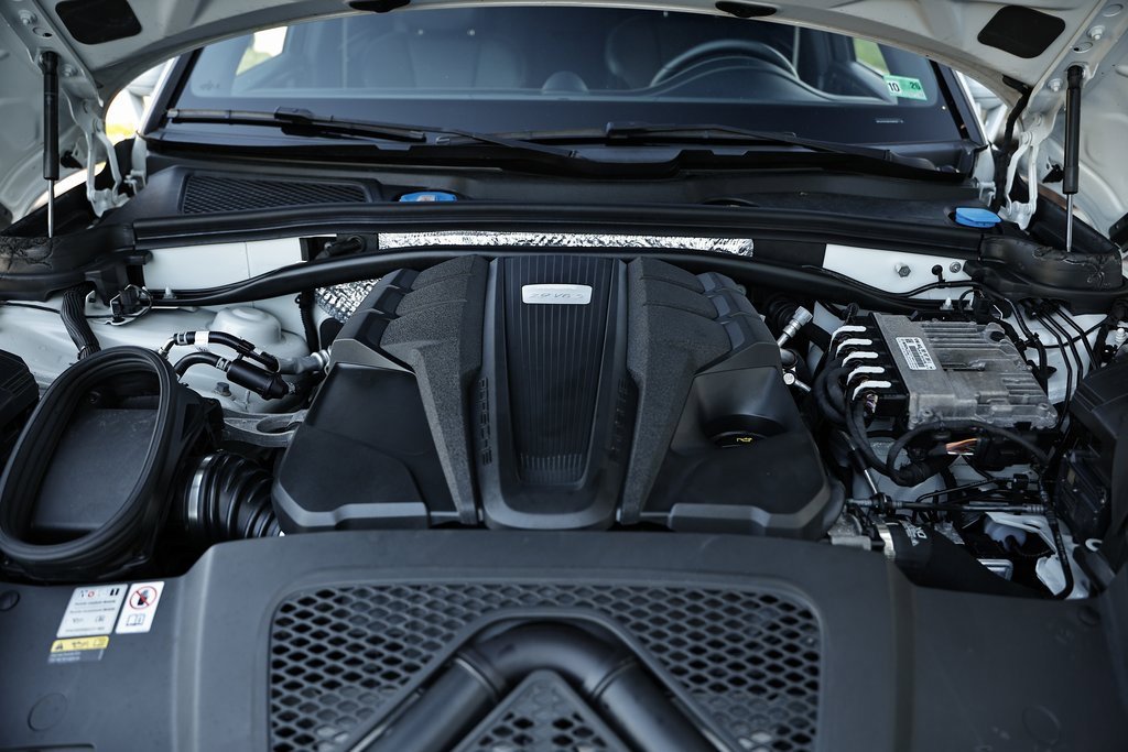 Used 2023 Porsche Macan S image 33