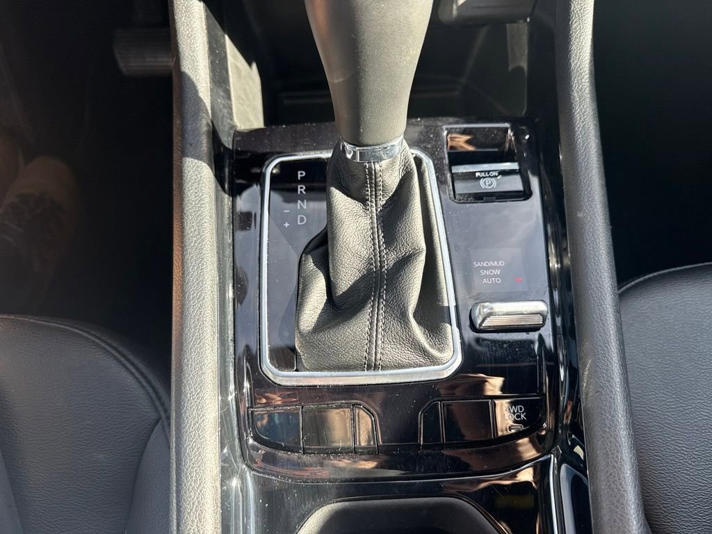 Used 2024 Jeep Compass Limited image 21