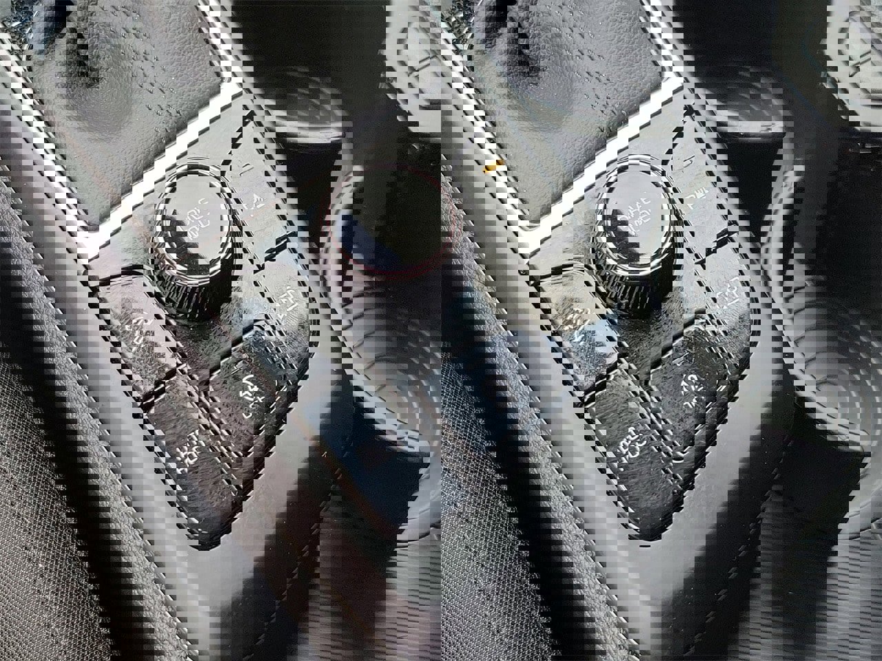 Used 2025 Kia Sportage LX image 27