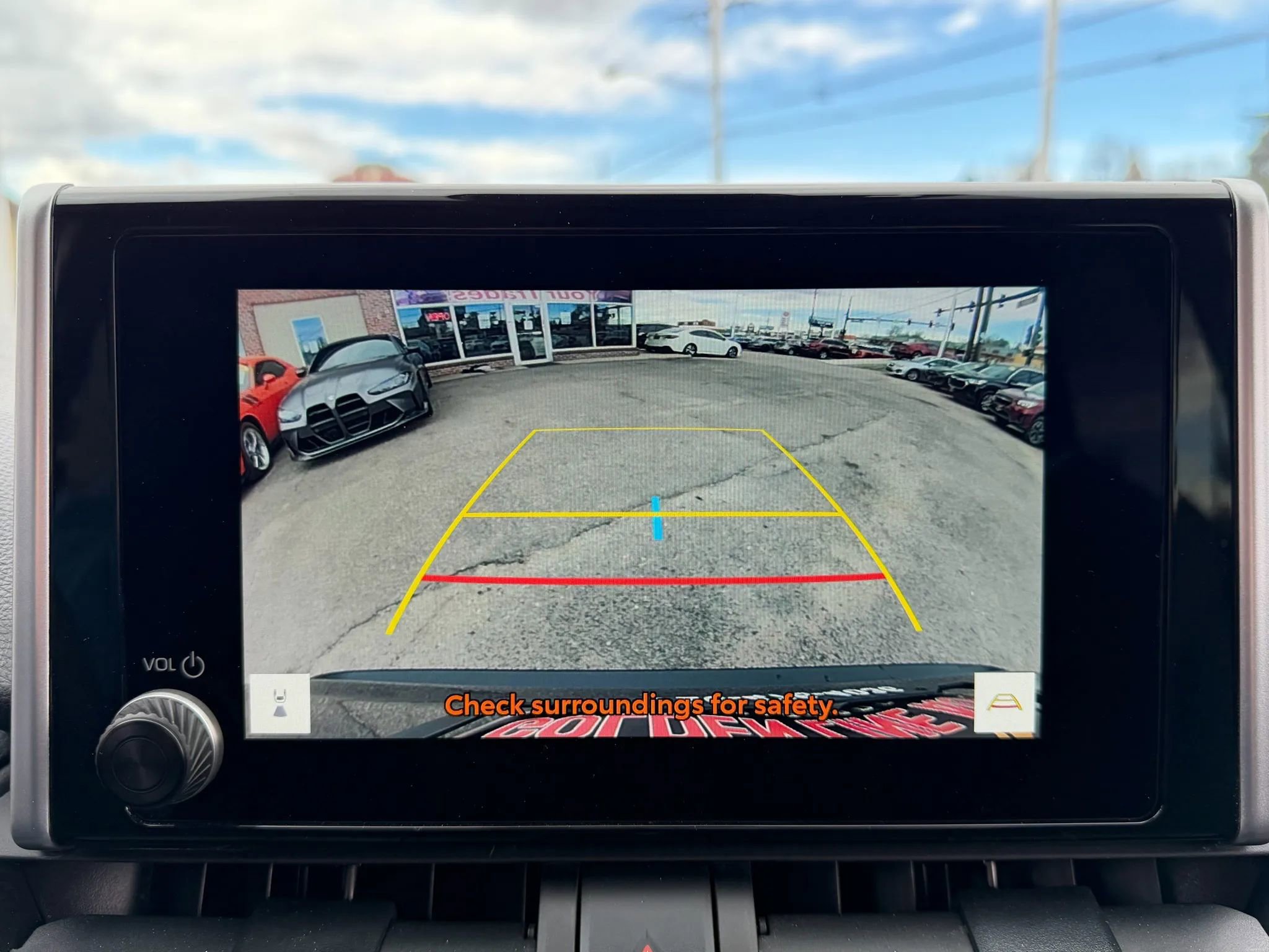 Used 2025 Toyota RAV4 XLE image 36