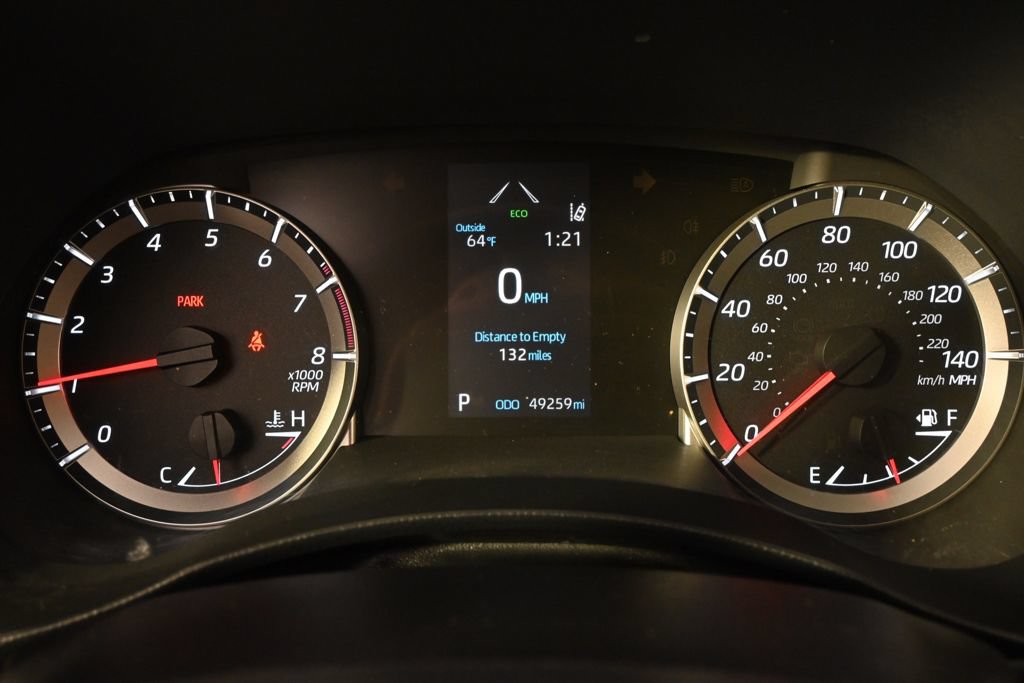 Used 2021 Toyota Highlander LE AWD/4WD image 25