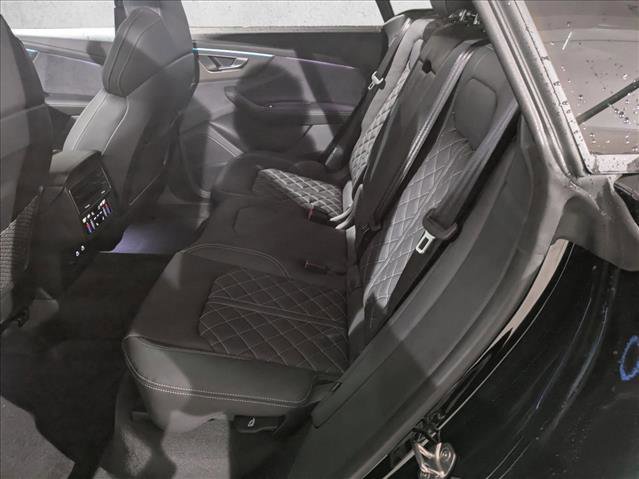 New 2026 Audi SQ8 Prestige image 17