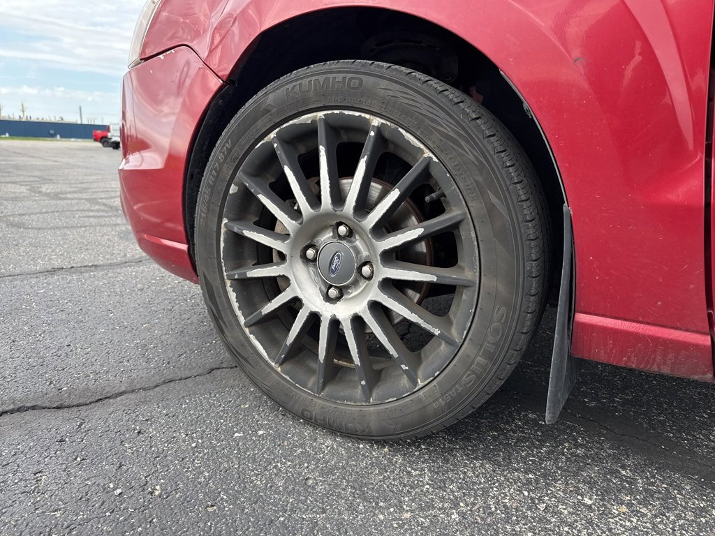 Used 2011 Ford Focus SES w/ 401A Rapid Spec Order Code image 6