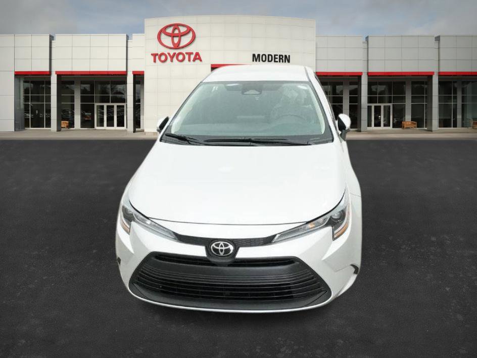 New 2026 Toyota Corolla LE image 2