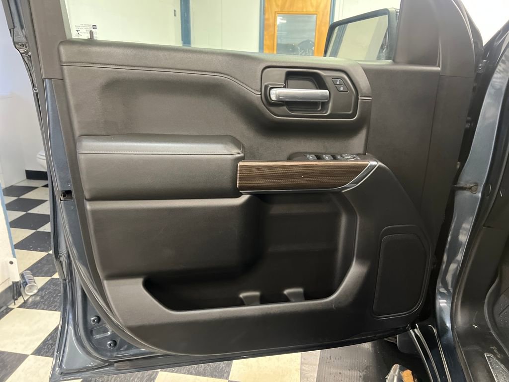 Used 2019 Chevrolet Silverado 1500 RST image 35