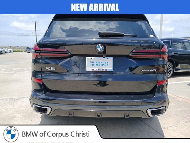 Used 2024 BMW X5 xDrive40i w/ M Sport Package AWD/4WD image 8