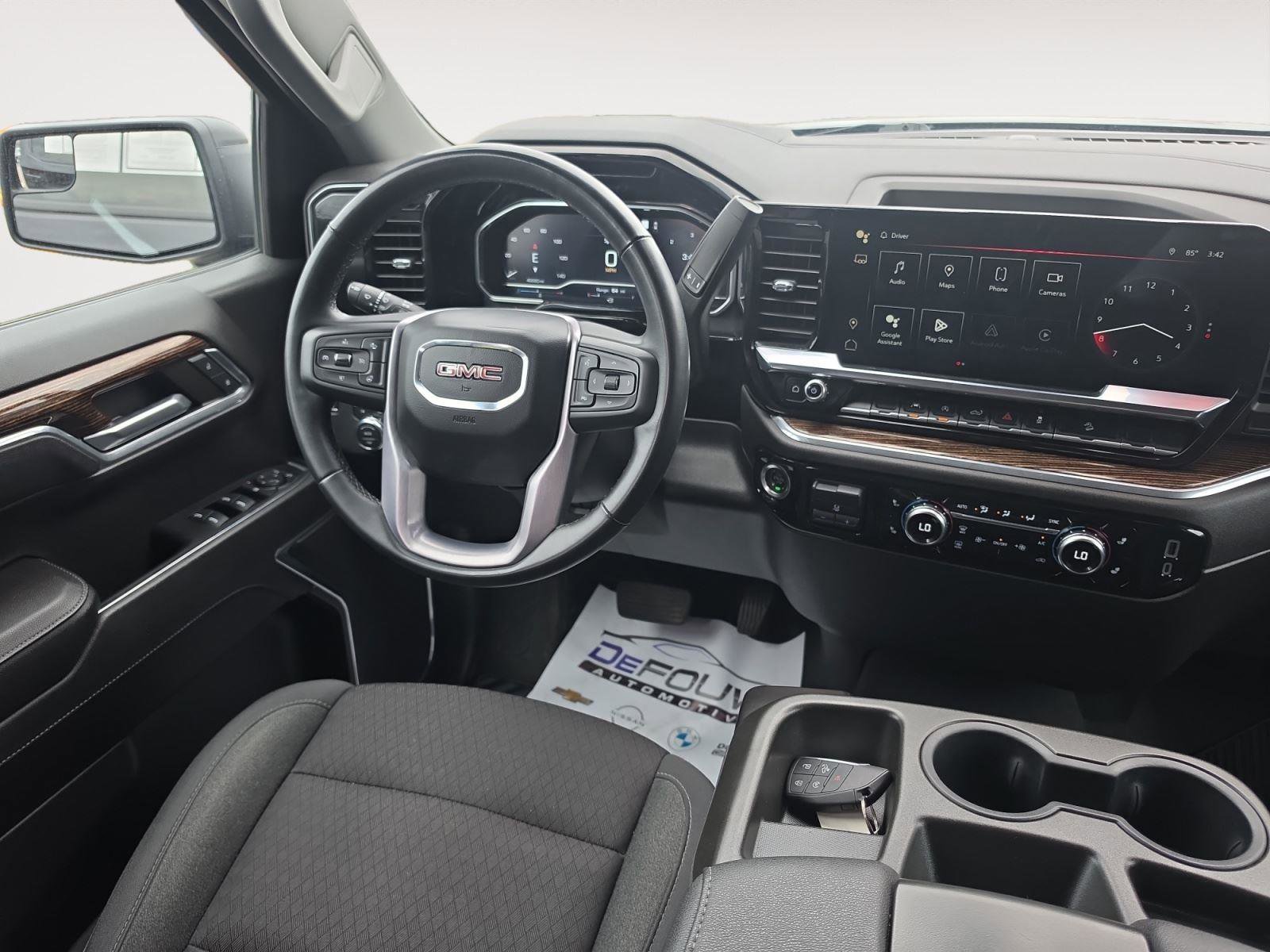 Used 2023 GMC Sierra 1500 Elevation w/ X31 Off-Road Package AWD/4WD image 11