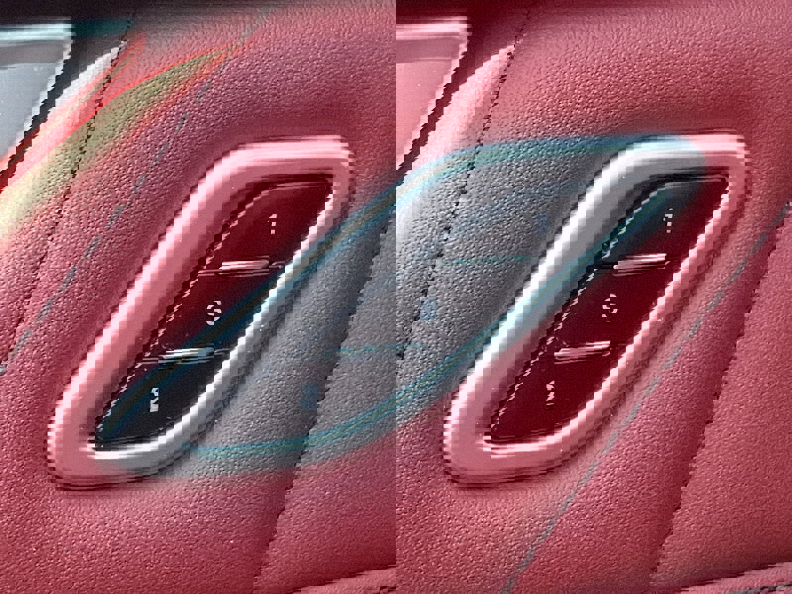 Used 2022 Maserati Levante Modena image 27