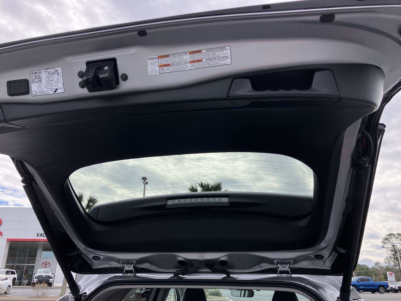 Used 2024 Toyota RAV4 Limited image 27