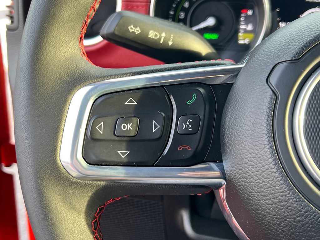 Used 2023 Jeep Wrangler Unlimited Rubicon 4xe image 29