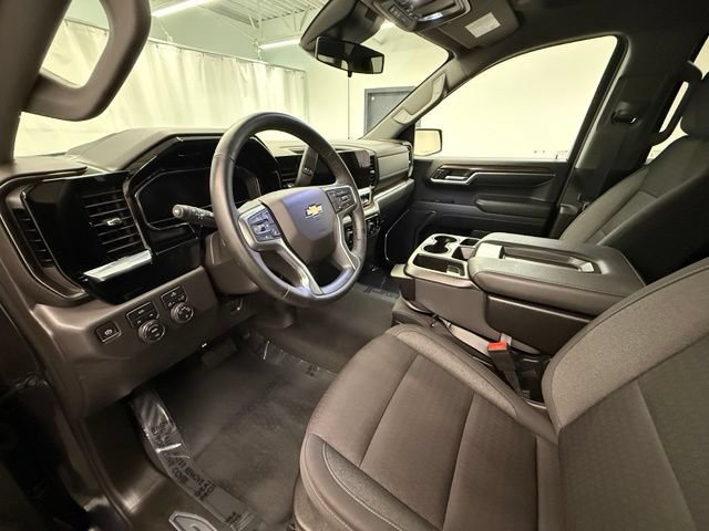 Used 2024 Chevrolet Silverado 1500 LT AWD/4WD image 12