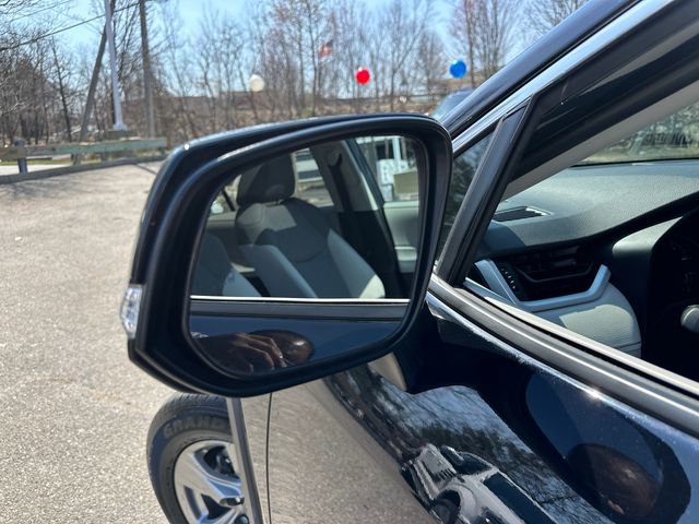 Used 2025 Toyota RAV4 XLE image 15