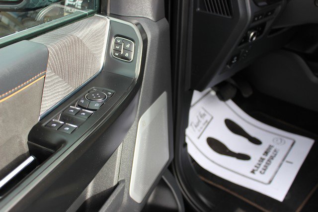 Used 2023 Ford F150 Platinum w/ FX4 Off-Road Package AWD/4WD image 7