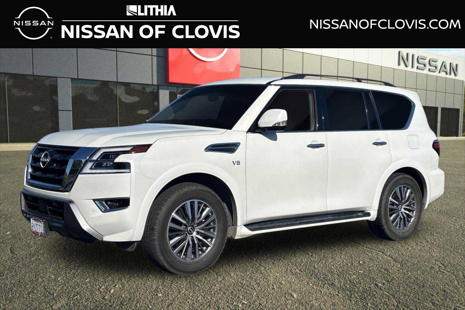 Used 2021 Nissan Armada SV w/ SV Appearance Package RWD image 1
