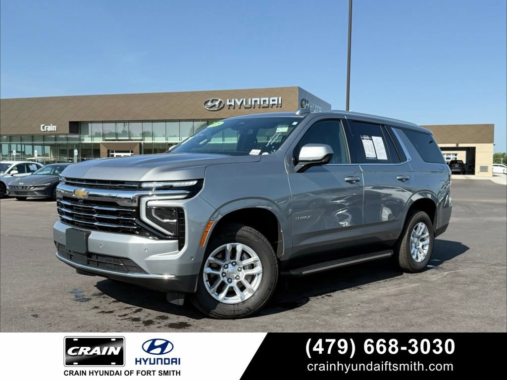 Used 2025 Chevrolet Tahoe LT AWD/4WD image 1