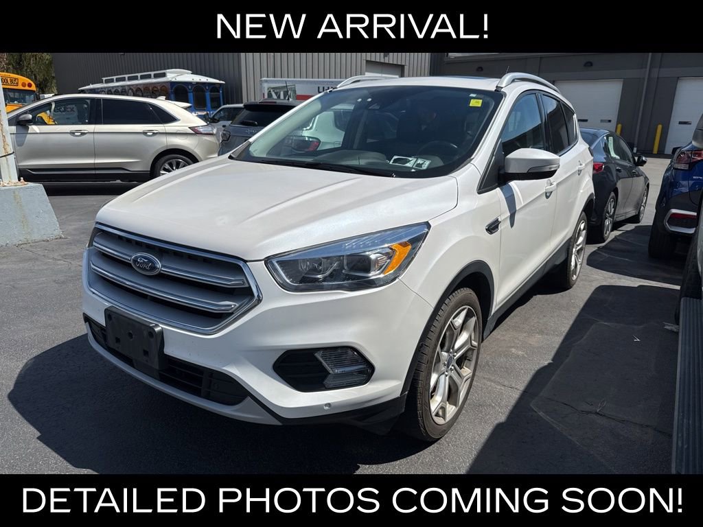 Used 2019 Ford Escape Titanium AWD/4WD image 3