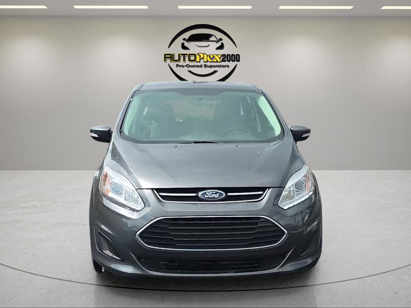 Used 2017 Ford C-MAX SE FWD image 2
