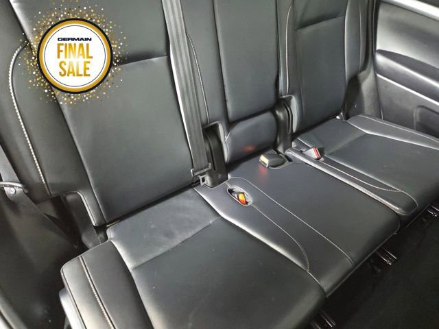 Used 2019 Toyota Highlander XLE image 18