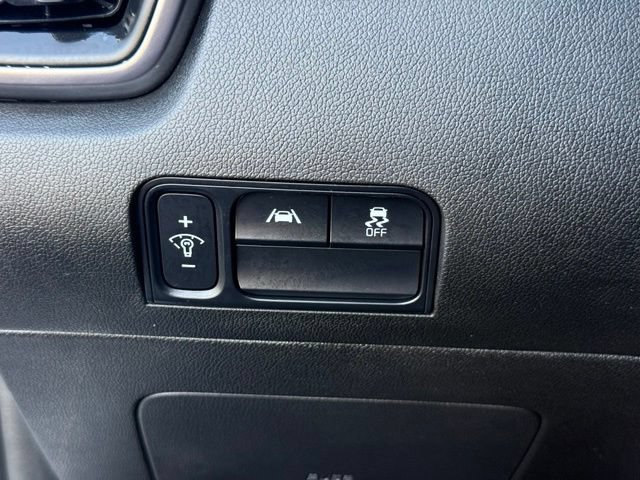 Used 2023 Kia Sorento S w/ Panoramic Sunroof Package AWD/4WD image 26