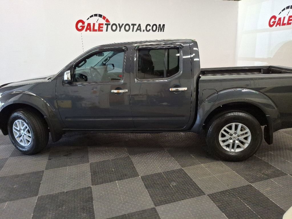 Used 2014 Nissan Frontier SV AWD/4WD image 9