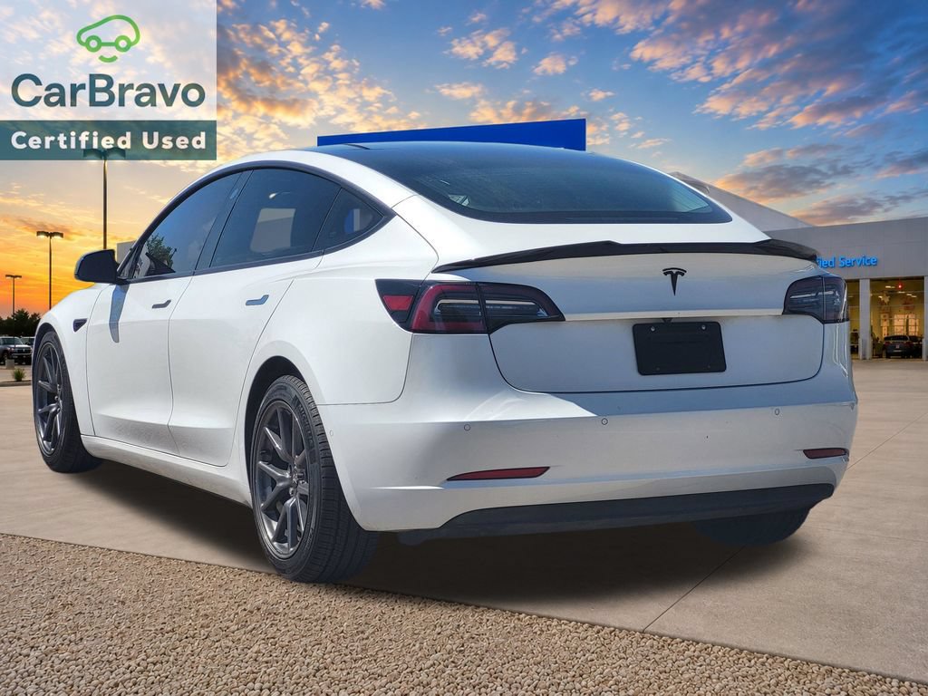 Used 2020 Tesla Model 3 Standard Range Plus RWD image 3