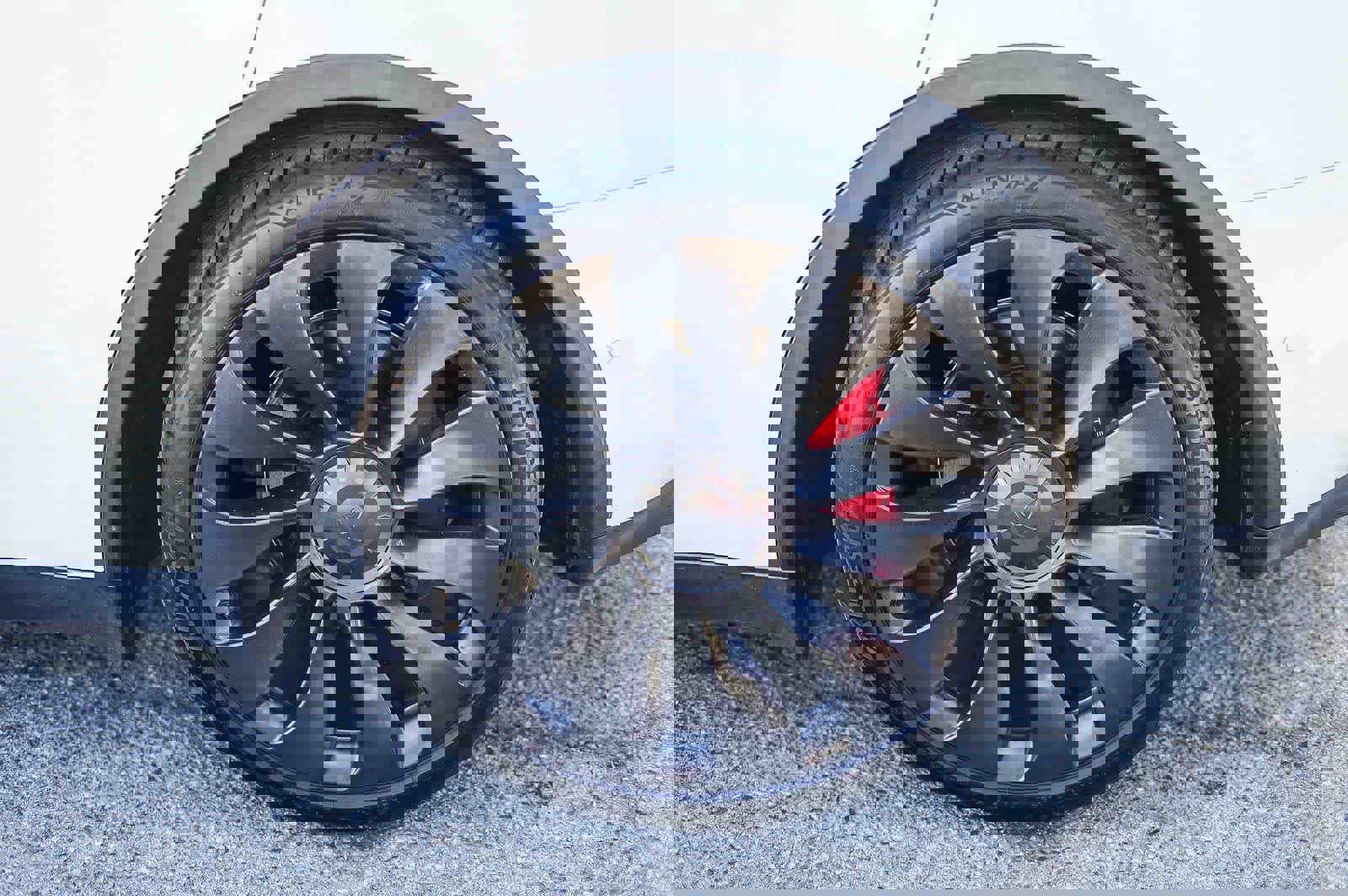 Used 2022 Tesla Model Y Performance image 10