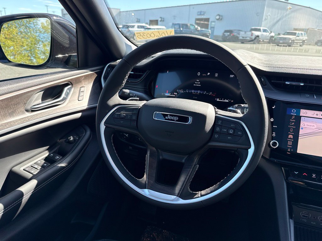 New 2027 Jeep Grand Cherokee Limited AWD/4WD image 14
